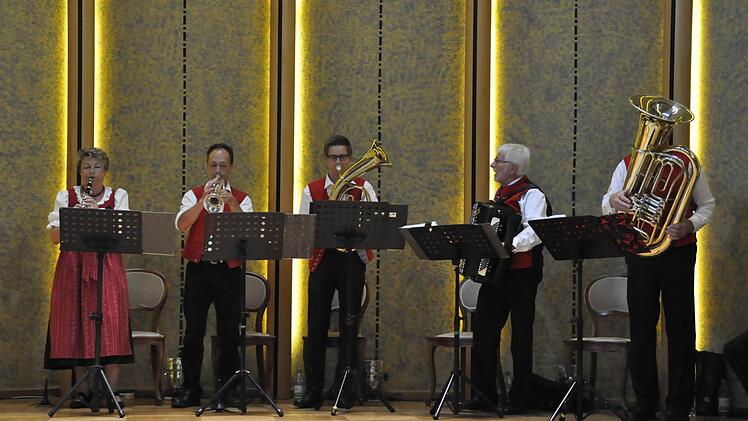 Klein aber fein - die Grettschter Dorflindenmusik.  Fotos: Peter Klopf