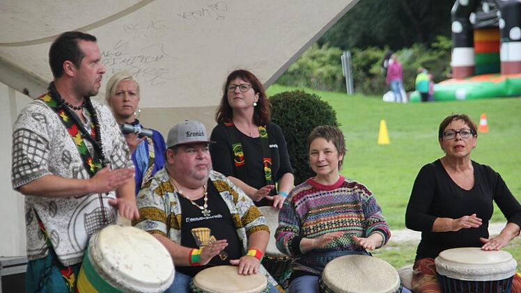 Das Bühnenprogramm beim Run of Hope. Foto: Veronika Schadeck