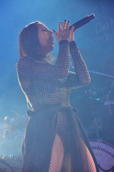 Mit ALLSTAR live auf der B&uuml;hne und Ph&auml;t J&auml;nnys H&ouml;use als Vorband!