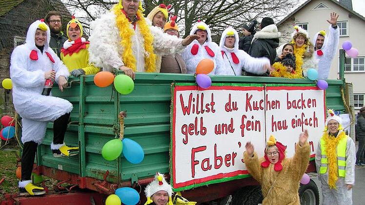 Die Hühner gesattelt. Fotos: Klaus Oelzner