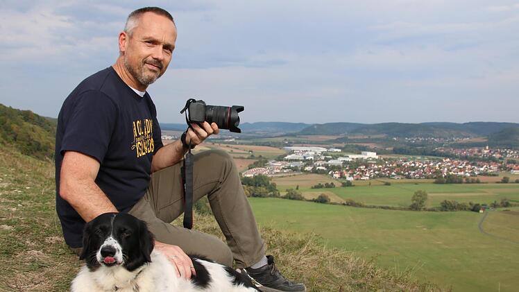Ralf Bauer mit seinem Hütehund-Mischling BenniRalf Ruppert
