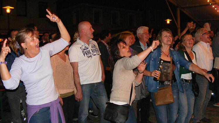 Zum Coverrock der Musiggfabrigg wurde letztes Jahr ausgelassen getanzt.  Archivfoto: Mona Lisa Eigenfeld
