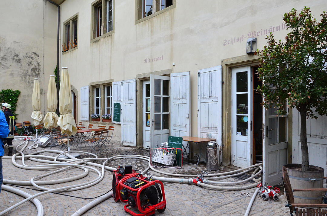 Feuer in der Hallburg
