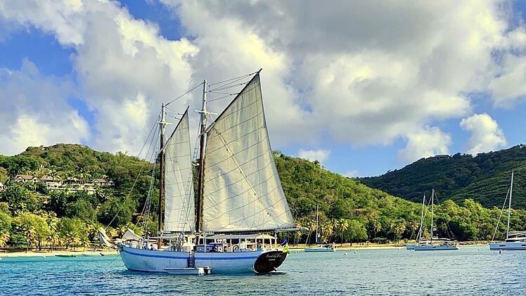 Ihr Beruf führt sie zu Traumzielen. Foto: Eunike Schu