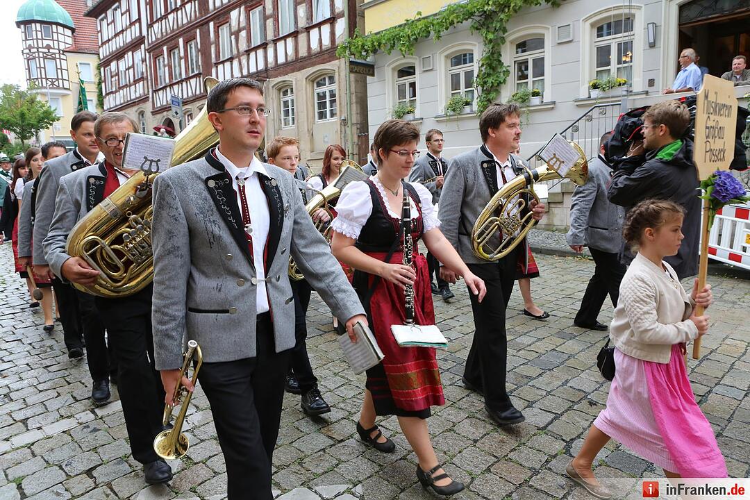 Kronacher Freischießen: Schützenauszug
