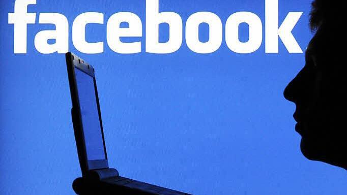 Auch für Facebook gilt: Meinungsbeiträge sind erlaubt, doch an die Gesetze müssen sich User trotzdem halten. Symbolbild: dpa