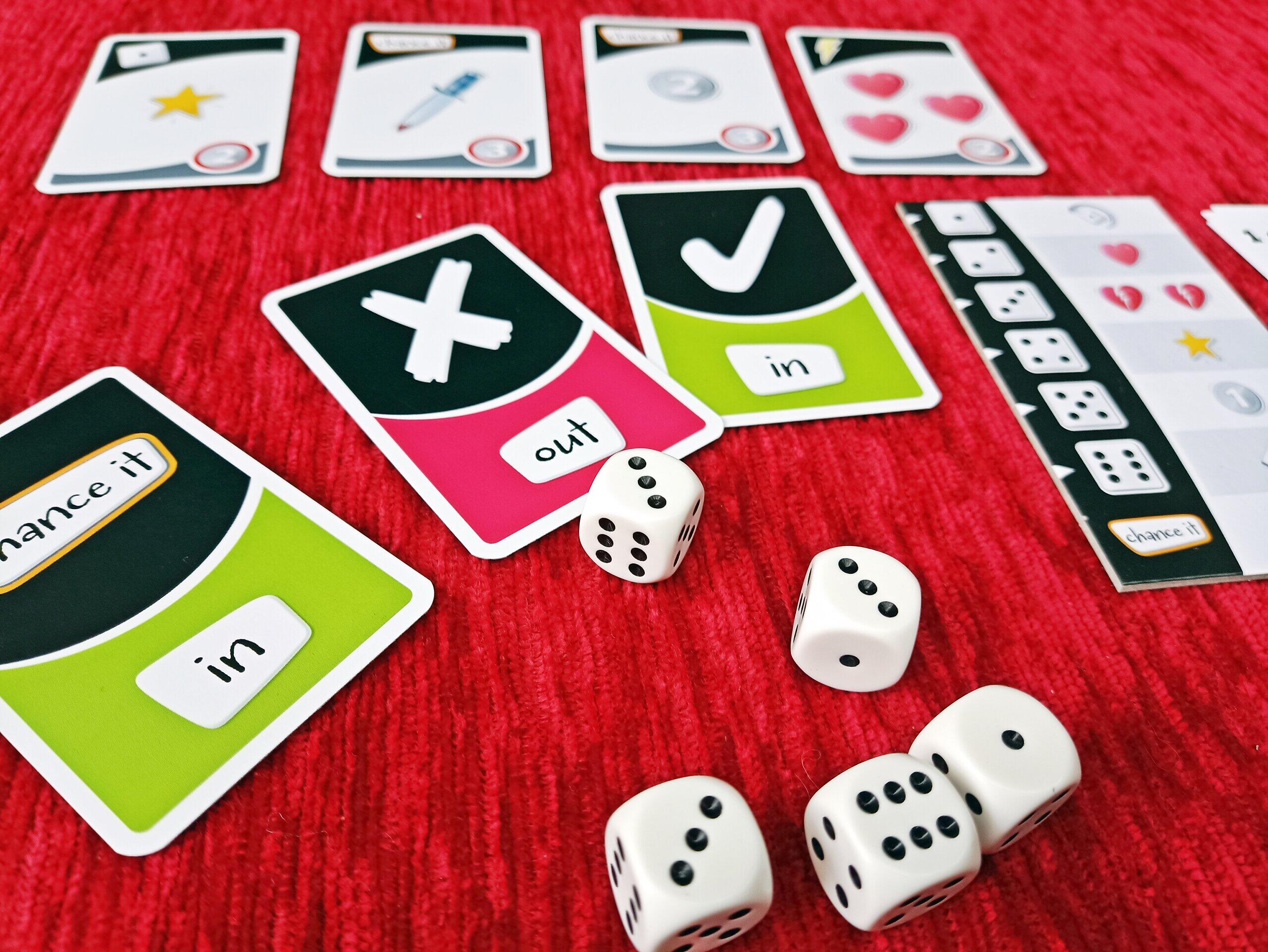 4 Spiele Set In Holzbox - Shanghai, Würfel, Karten & Domino