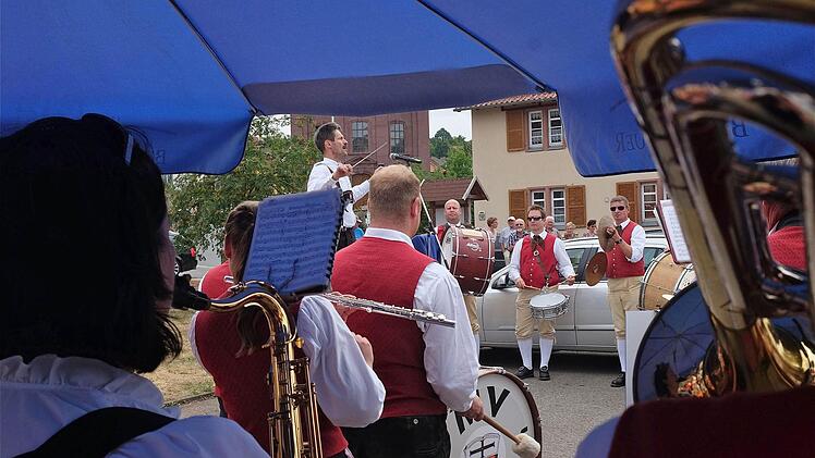 Die Klingenthaler Musikanten feierten in Windheim  Foto: Gerd Schaar