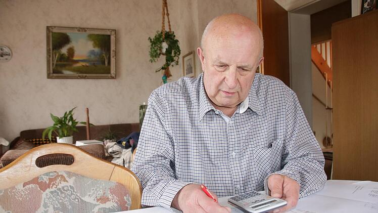 Franz Gebhart hat das Ergebnis der Landtagswahl 2018 nachgerechnet und fühlt sich als Unterfranke benachteiligt. Seine Petition wurde abgelehnt, nun denkt er über eine Popularklage nach. Foto: Ralf Rupperrt