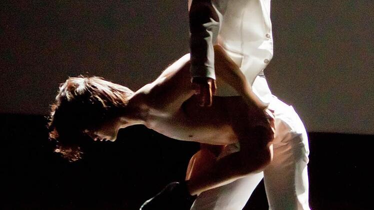 Impressionen vom Tanztheaterabend in der Coburger ReithalleFoto: Jochen Berger