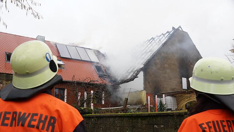 Scheunenbrand in Langendorf. Foto: Arkadius Guzy