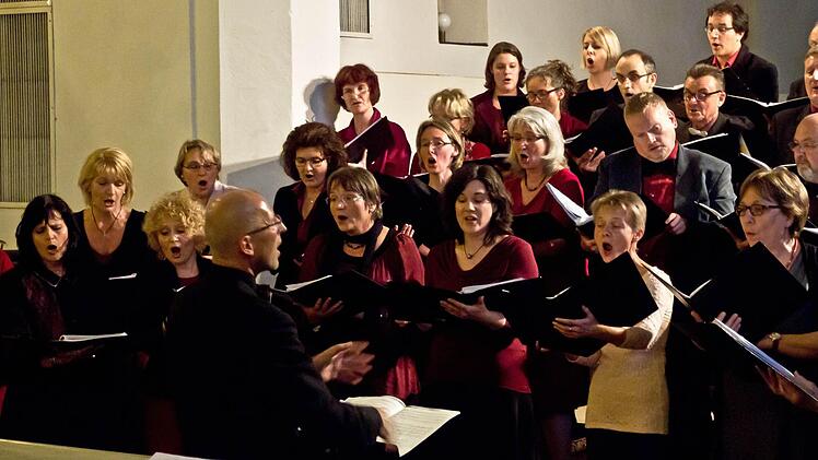 Impressionen vom Chorkonzert in der Coburger Heilig-Kreuz-KircheFoto: Jochen Berger