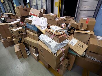 Weihnachts-Hochbetrieb beim Post-Paketdienst