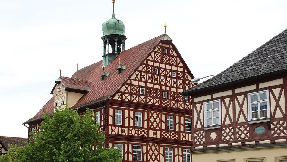Vereidigt wird der neue Staffelsteiner Stadtrat im Mai im Sitzungssaal des Rathauses.Archivbild: Matthias Einwag