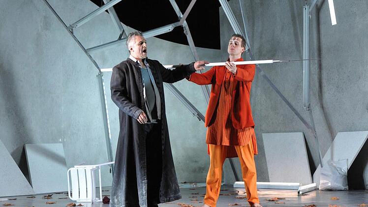 Richard Wagners "Parsifal" feierte Premiere am Landestheater Coburg. Szene aus dem 3. Akt der Neuinszenierung von Jakob Peters-MesserFoto: Andrea Kremper