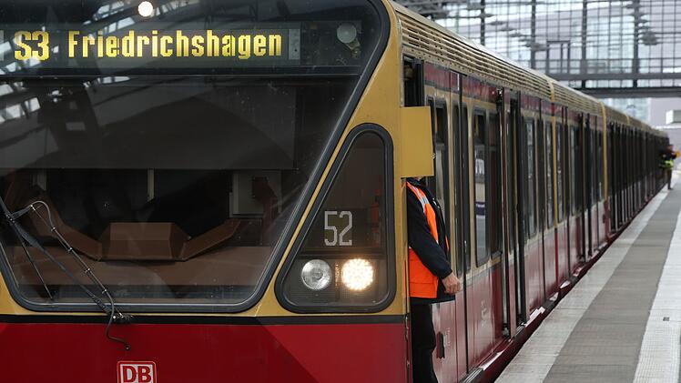 Der Frust &uuml;ber unp&uuml;nkliche, unzuverl&auml;ssige Z&uuml;ge ist ein Ph&auml;nomen der j&uuml;nsten Zeit.