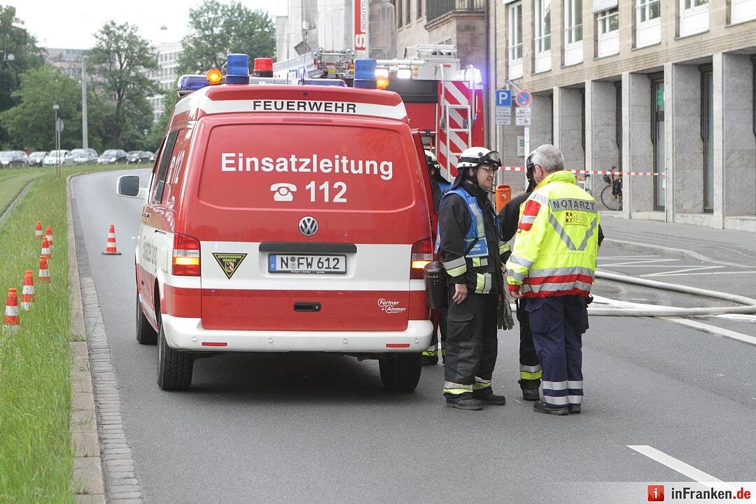 Feuerwehreinsatz nach Blitzeinschlag in Nürnberg
