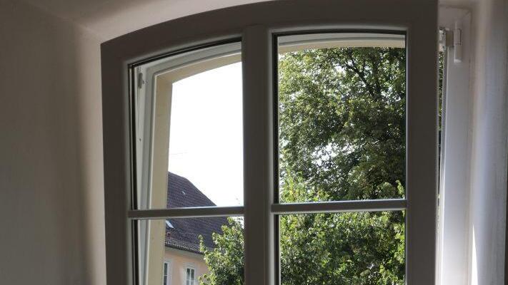 Vom neuen Laden aus hat man den bisherigen im Blick.Foto: Barbara Herbst