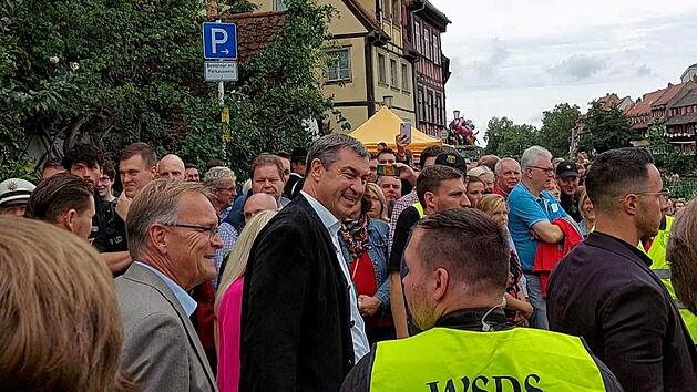 Bamberger Sandkerwa 2023: Söder besucht Fischerstechen - und bekommt "üble Fangfrage"