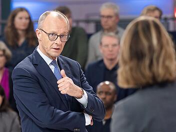 "Ich gebe zu, ich bin nicht zufrieden mit dem, was wir erreicht haben", sagte Bundeskanzler Friedrich Merz in der ARD-"Arena".