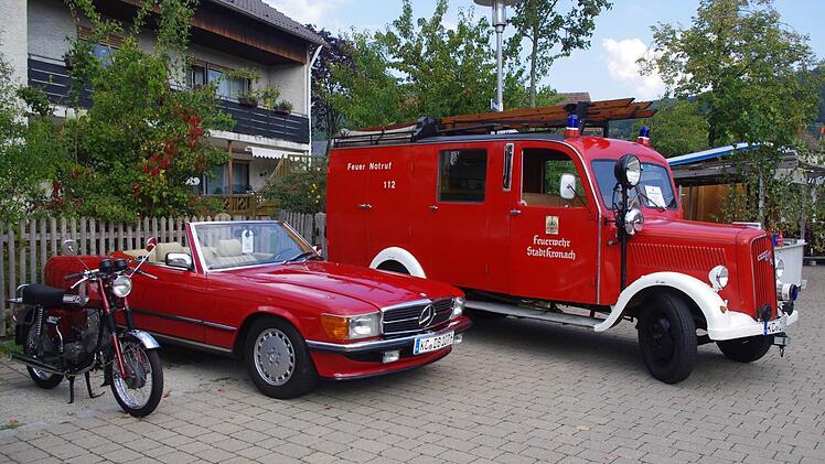 Auch alte Feuerwehrfahrzeuge waren größerer Zahl vertreten. Foto: Heike Schülein