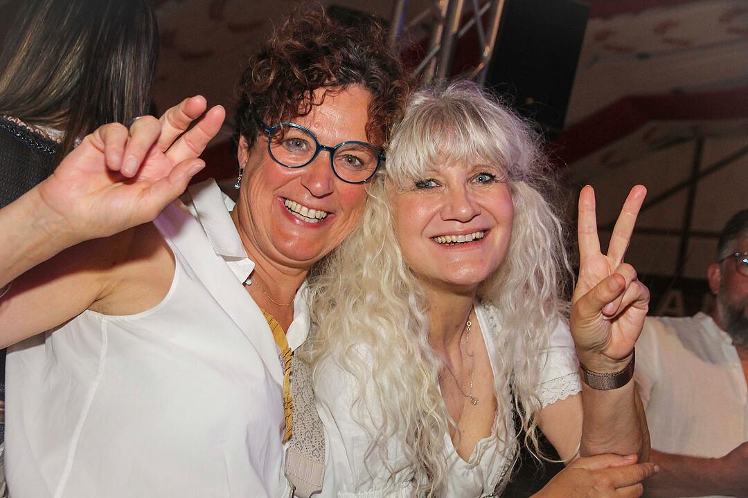 Frontal Party Pur feierte ihre Premiere bei der Bierwoche.
