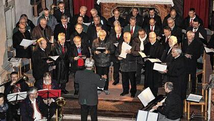 Junge Talente und alte Hasen beim Adventskonzert