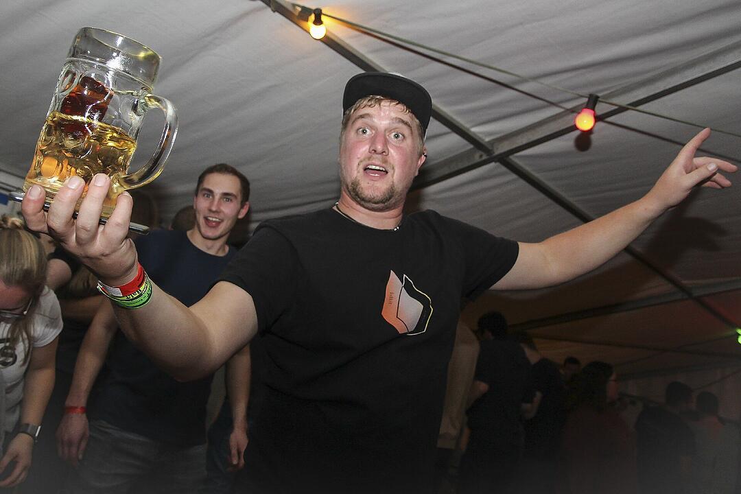 Die Landjugend Zaubach hat zum Kerwatanz eingeladen.