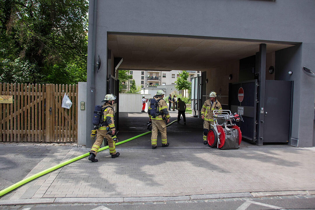 Feuerwehreinsatz in Fürth: Balkonmöbel brennen in der Südstadt