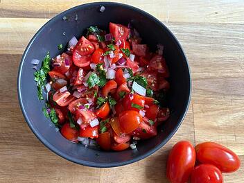 tomaten-salat.jpg