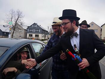 Vor den umtriebigen Pfefferern war am "Tag der unschuldigen Kinder" in Birnbaum und Neufang niemand sicher. Foto: Heike Schülein