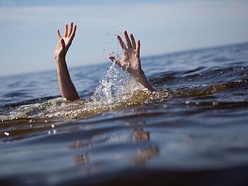 Badeg&auml;ste in Schweinfurt retten 65-J&auml;hrigem das Leben