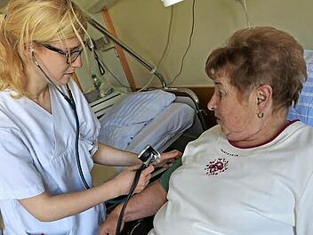 Auch die Mitarbeiter im Höchstadter Kreiskrankenhaus St. Anna dürfen sich über drei Prozent Gehaltserhöhung freuen.  Foto: Barbara Herbst