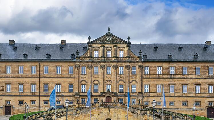 Das historische Kloster Banz in Bad Staffelstein liefert die festliche Kulisse f&uuml;r das Sommertreffen der Kabarettisten.