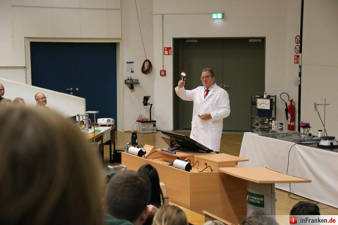 Vortrag Brände und Explosionen an der Uni Bayreuth