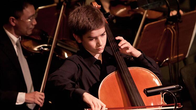 Jakob Rüttinger überzeugte als Solist im Cellokonzert D-Dur von Joseph Haydn.