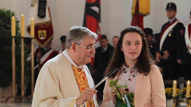 Laura Körber bedankte sich im Namen der Jugendlichen. Foto: Franz Galster