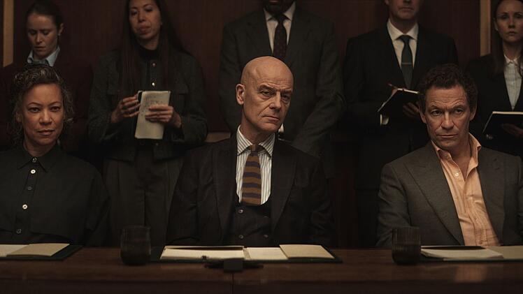 Mit Beatrice Ubosi (Nina Sosanya) und St John Smallwood (Pip Torrens, Mitte) hat sich Tech-Milliard&auml;r Morgan Henderson (Dominic West) einen extrem gewieften Rechtsbeistand f&uuml;r die Scheidung gesucht.