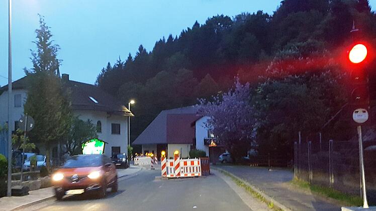 Die Trubachtalstraße in Obertrubach ist bis Juni eine Baustelle. Foto: Franz Galster