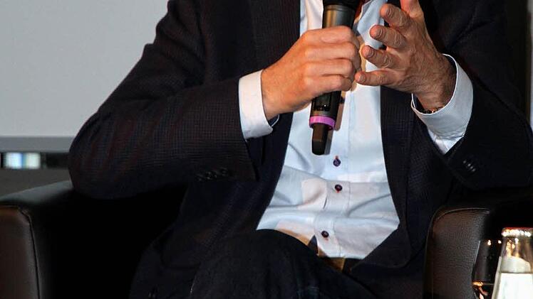 Der Vorstandsvorsitzende der adidas AG, Herbert Hainer, definierte Macht als "freies Entscheiden können".