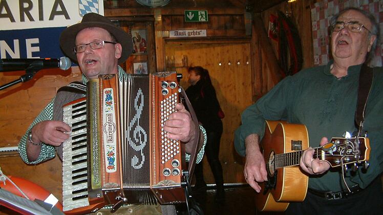 Die beiden Musiker Ed (links) und Jürgen in ihrem Element.Hans Franz
