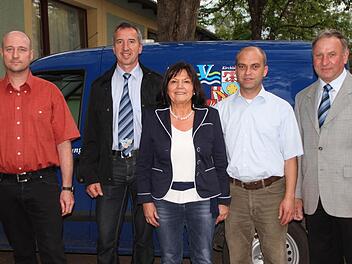 Die bisherigen und die neu gewählten Vorsitzenden des Zweckverbandes der Veitensteingruppe mit (von links) der neue 2. Vorsitzender Peter Großkopf, der bisherige 2. Vorsitzende Armin Postler, die neue Vorsitzende Gertrud Bühl, der bisherige Vorsitzende Jochen Steppert sowie Geschäftsführer Rupert Göller. Foto: Günther Geiling