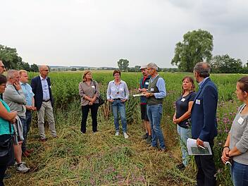 Würzburg: Unterfränkisches Landwirtschaftsforum tauscht sich zu Strukturwandel aus Würzburg: Unterfränkisches Landwirtschaftsforum tauscht sich zu Strukturwandel aus