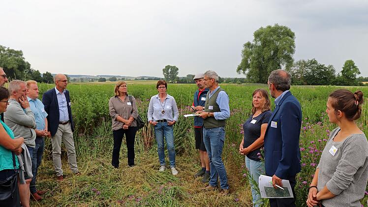 W&uuml;rzburg: Unterfr&auml;nkisches Landwirtschaftsforum tauscht sich zu Strukturwandel aus
