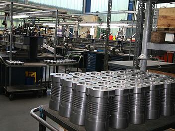 Ein Blick in die Produktionshalle der Firma Zitzmann