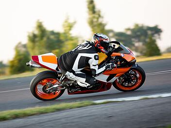 Die Schweiz will gegen Verkehrslärm vorgehen. Viele Motorradfahrer sind gegen diesen Vorschlag.