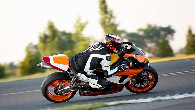 Die Schweiz will gegen Verkehrslärm vorgehen. Viele Motorradfahrer sind gegen diesen Vorschlag.