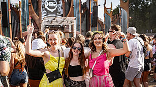 Beste Partystimmung auf dem Festival-Gelände!