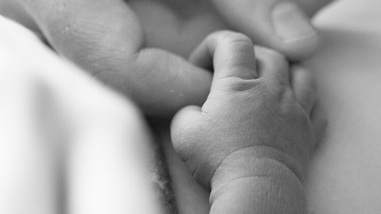 Tochter in Waschbecken ertr&auml;nkt