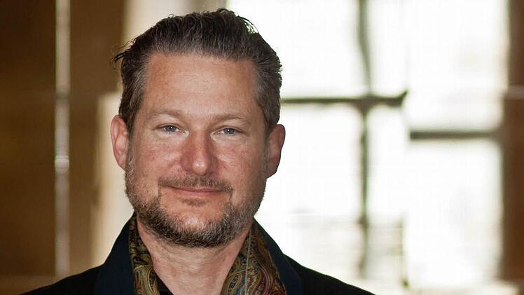 Regisseur Tobias Materna inszeniert in Coburg Benatzkys Singspiel "Im weißen Rößl". Foto: Jochen Berger